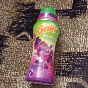 4/$60 New Gain Fireworks In-Wash Scent Booster - Moonlight Breeze Scent